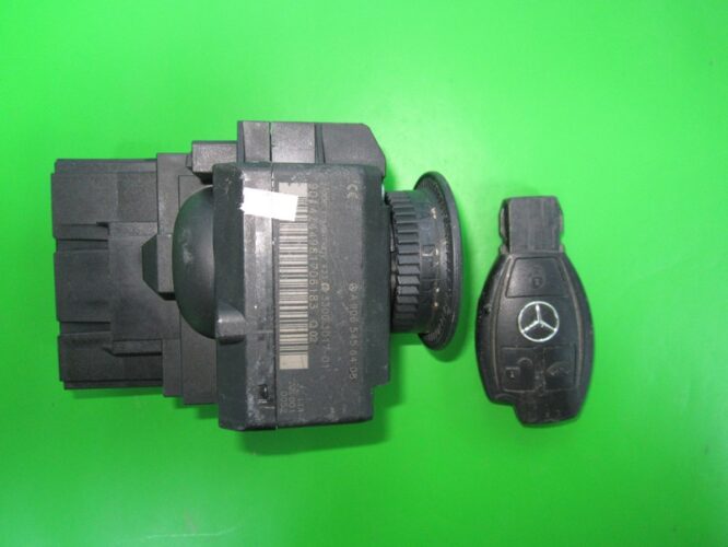 OTHERS: Ignition Switch Mercedes Sprinter A9065456408-0