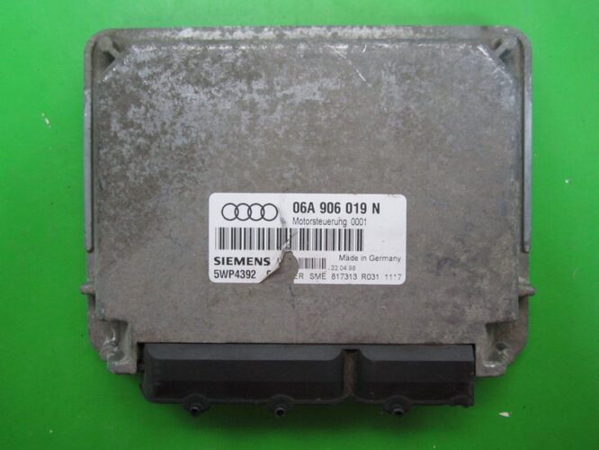 ECU Engine Control Unit Audi A3 1.6 06A906019N 5WP4392 SIMOS 3PE-0