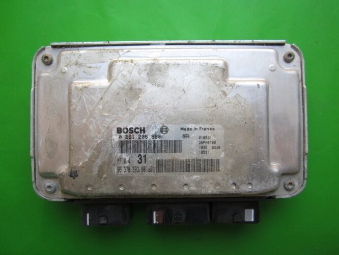 ECU Engine Control Unit Citroen Saxo 1.6 9637839380 0261206860 M7.4.4-0