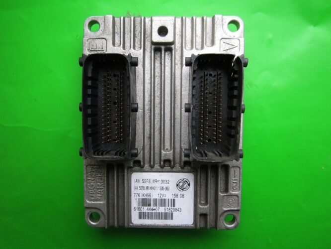 ECU Engine Control Unit Fiat 500 1.2 51829843 IAW 5SF8.MR-0