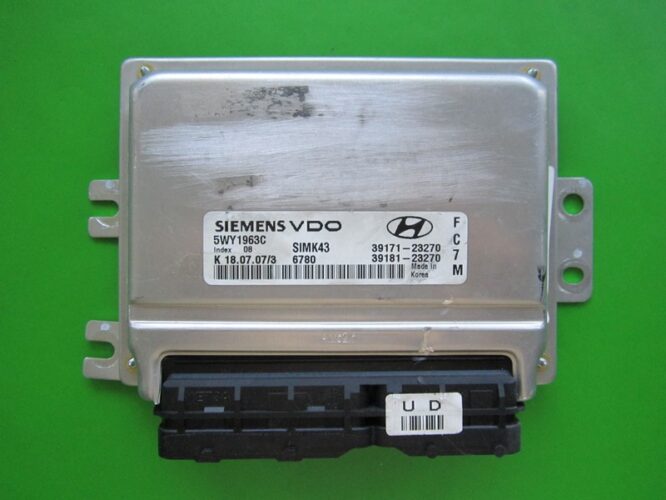 ECU Engine Control Unit Hyundai Tucson 2.0 39181-23270 5WY1963C SIMK43-0
