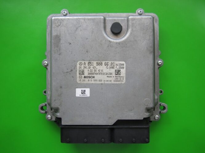 ECU Engine Control Unit Mercedes Vito 2.2CDI A6519006601 0281019986 EDC17C66-0