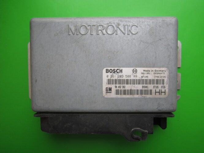 ECU Engine Control Unit Opel Omega 2.5 90492382 0261203588 M2.8.1-0