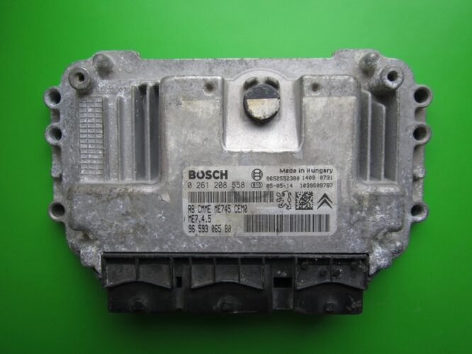 ECU Engine Control Unit Peugeot 307 1.6 9659306580 0261208558 ME7.4.5-0