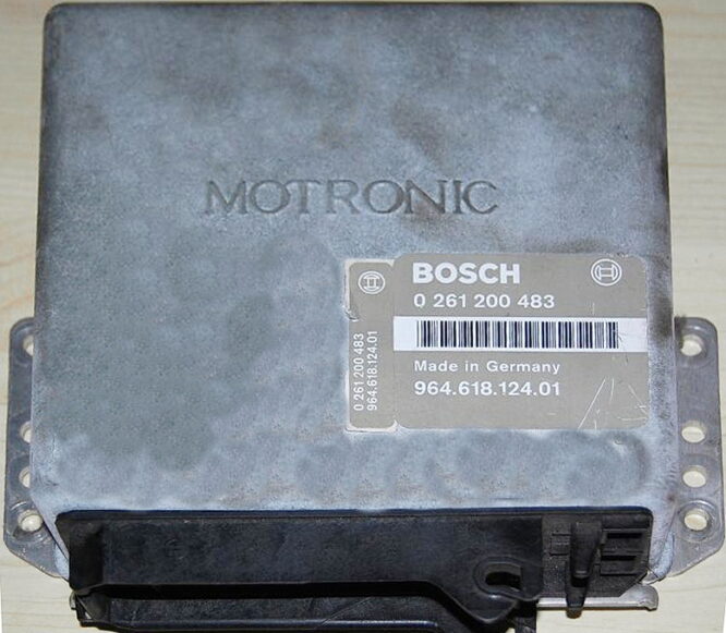ECU Engine Control Unit Porsche Carerra 3.6 96461812401 0261200483 M2.1-0