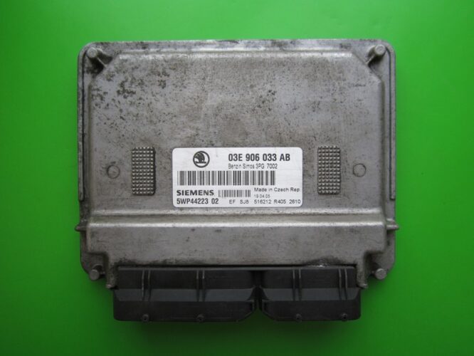 ECU Engine Control Unit Skoda Fabia 1.2 03E906033AB 5WP44223 SIMOS 3PG-0