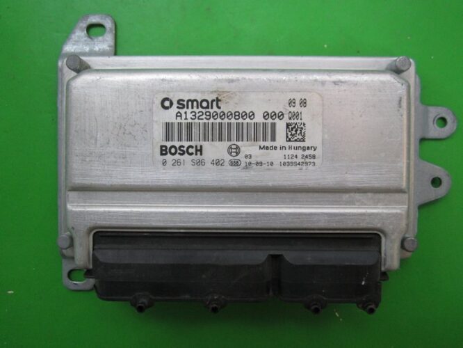 ECU Engine Control Unit Smart Fortwo 1.0 A1329000800 0261S06402 ME7.7.0-0