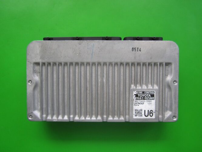 ECU Engine Control Unit Toyota Auris 1.8 Hybrid 89661-0ZU60 MB275600-9480-0