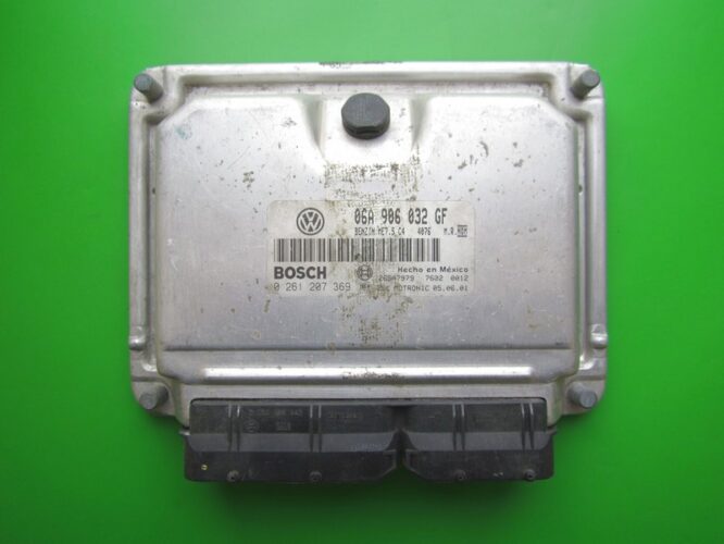 ECU Engine Control Unit VW Beetle 1.8 06A906032GF 0261207369 ME7.5-0