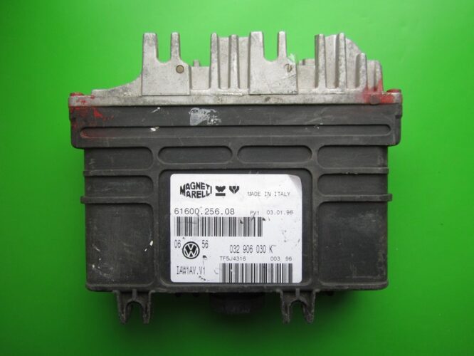 ECU Engine Control Unit Golf3 1.6 032906030K IAW 1AV.V1-0