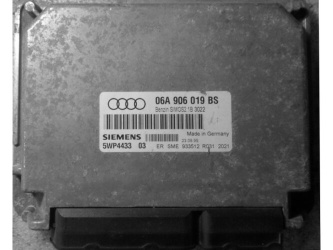 ECU Engine Control Unit Audi A3 1.6 06A906019BS 5WP4433 SIMOS 2.1B AKL-0