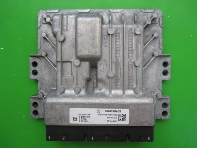 ECU Engine Control Unit Infiniti Q30 1.5D 237035DA0B A6079012000-0