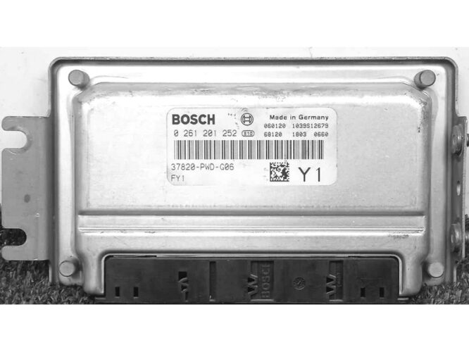 ECU Engine Control Unit Honda Jazz 1.2 37820-PWD-G06 0261201252 ME7.9.3-0